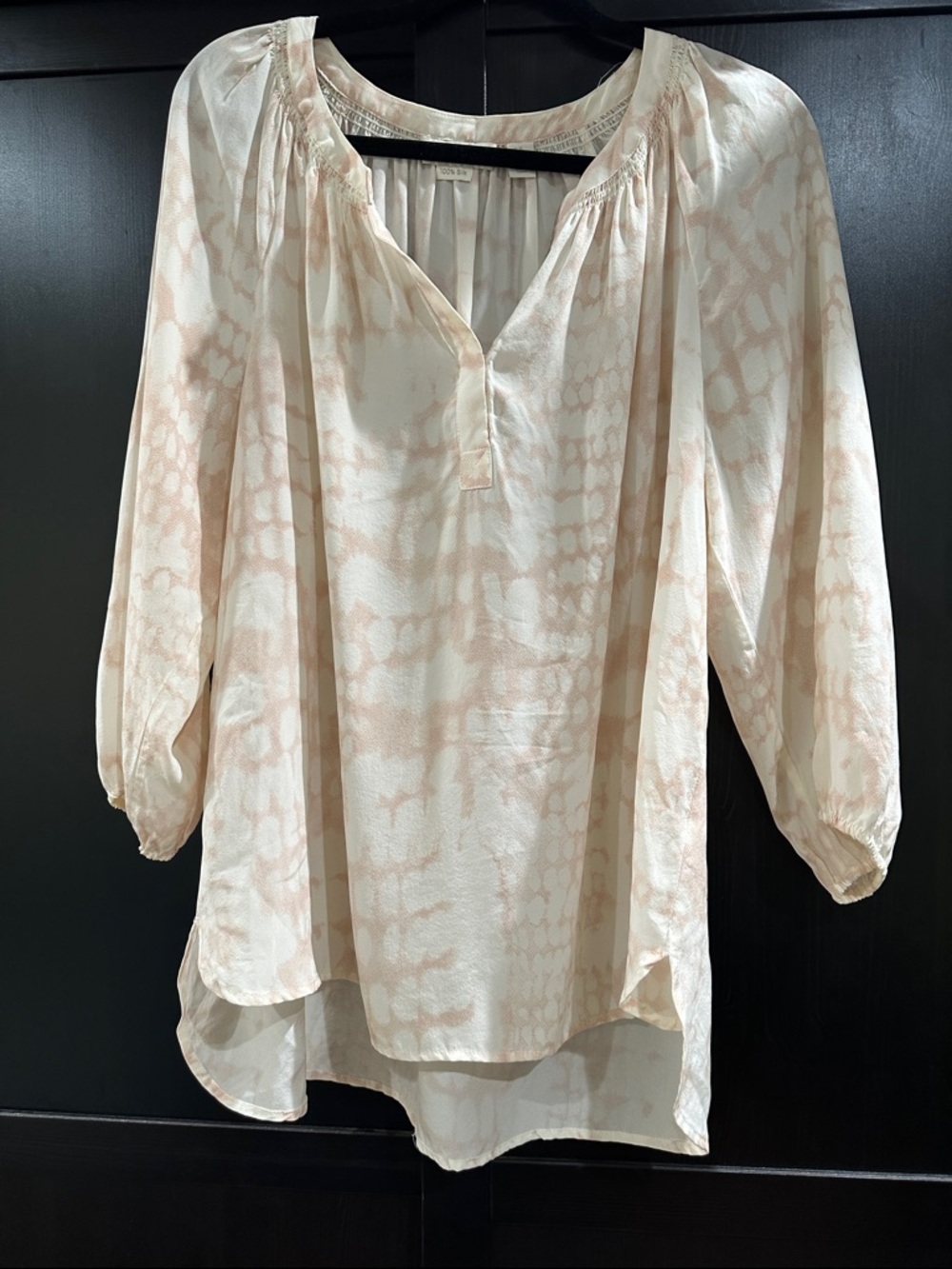 Cynthia Rowley 100% SILK Cream and Light Pink Printed Peasant Tunic